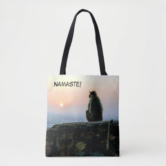 Namaste Meditation Yoga Monkey in India op zonsond Tote Bag (Voorkant)