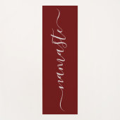 Namaste Monogram Initiaal Maroon Bourgogne Omkeerb Yogamat (Voorkant)