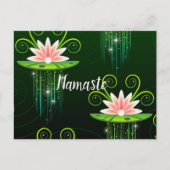 Namaste Roze Lilies en Groene Pads Mousserende Sta Briefkaart (Voorkant)