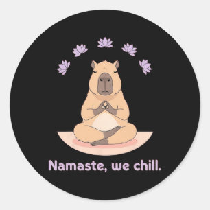 Namaste We Chillen Grappige Capyra Yoga Meditatie Ronde Sticker