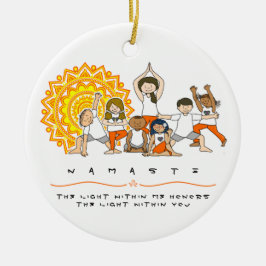 Namaste Yoga stelt leraar met studentensornament Keramisch Ornament