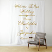 Namen Elegant White & Gold Script Names Chic Wandkleed (In situ)