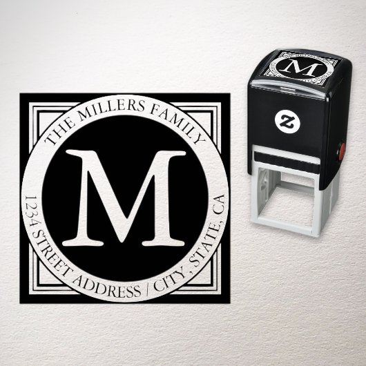 Namen, initiële van de achternaam en retouradres  zelfinktende stempel