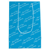 Namen, Jubileum jaar, wit script, Sky Blue Medium Cadeauzakje (Achterkant)