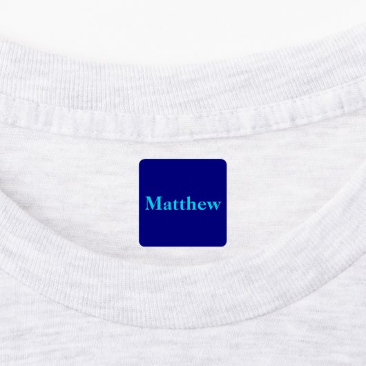 Namen op meerdere kleuren kleding labels (Aangebracht)