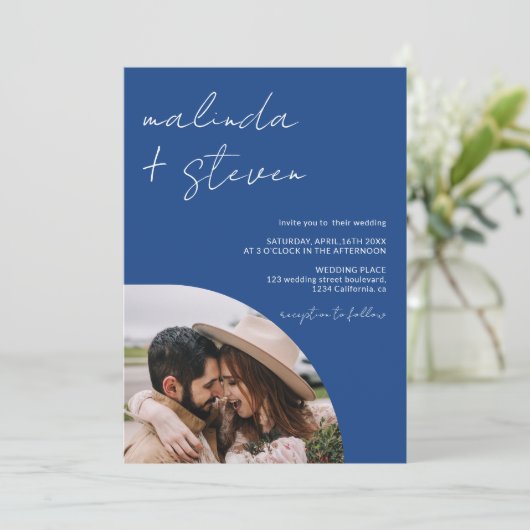 Namen script boog blauw 4 foto alles in 1 bruiloft kaart (Staand voorkant)