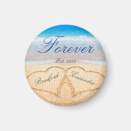 Namen van het stel in harten in het zand kustherin magneet
