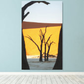 Namib-Naukluft Park, Sossusvlei | Dode Vlei Canvas Afdruk (Insitu (Houten vloer))
