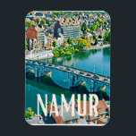 Namur Belgique Photo Vintage Magneet<br><div class="desc">Namen in het Nederlands: Namen; in het Duits: Namür; in het Waals: Nameur is een Franstalige stad van België, hoofdstad van Wallonië4 sinds 19865, en hoofd van de provincie Namen. De stad is centraal gelegen op 62, 5 km ten zuidoosten van Brussel, 40 km ten oosten van Charleroi en 66...</div>