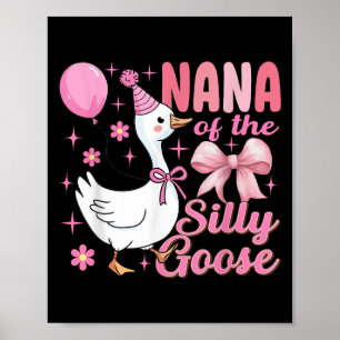 Nana Goose op de losse grappige verjaardag matchin Poster