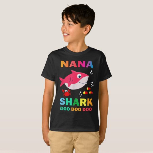 Nana Shark Shirt, Vaderdag cadeau van vrouw zoon D T-shirt (Voorkant volledig)