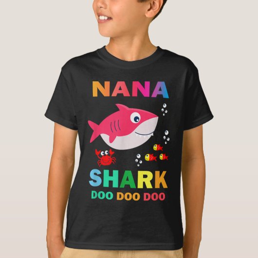 Nana Shark Shirt, Vaderdag cadeau van vrouw zoon D T-shirt (Voorkant)