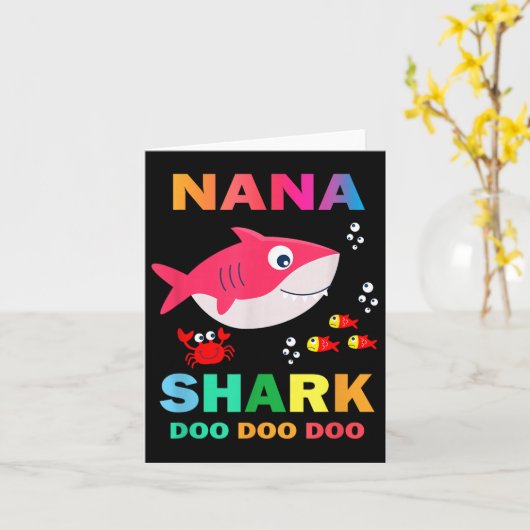 Nana Shark T-shirt, Vaderendag Cadeau Van Vrouw Zo Kaart (Gele Bloem)