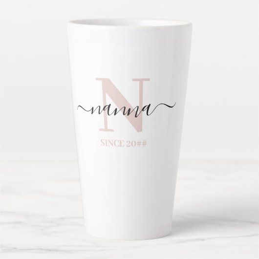 Nanna Elegant Script Monogram Blush Roze Latte Mok (Voorkant)