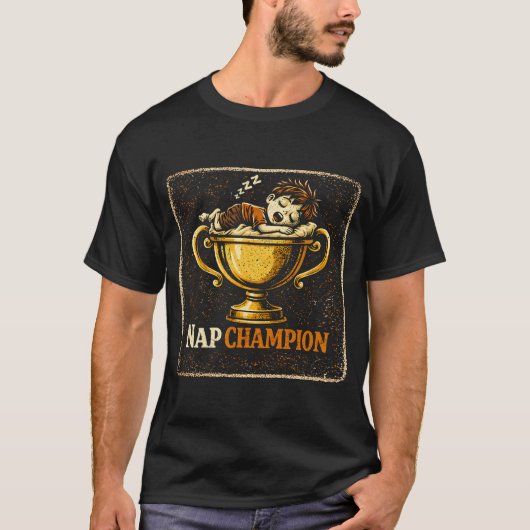 Nap Champion – Elite Sleeping Humor Pride Tee T-shirt (Voorkant)