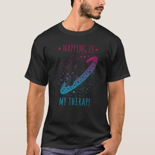 Napping is my therapy sleeping dreaming cosmic cat t-shirt (Voorkant)