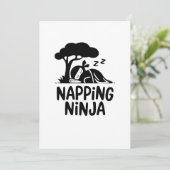 Napping Ninja - Schattigee slaperige Ninja Art Fun Kaart (Staand voorkant)