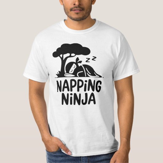 Napping Ninja - Schattigee slaperige Ninja Art Fun T-shirt (Voorkant)