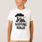 Napping Ninja - Schattigee slaperige Ninja Art Fun T-shirt (Voorkant)