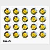 Narcis in het park ronde sticker (Vel)