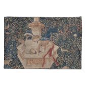 Narcissus at the Well, Medieval Tapestry Kussensloop (Achterkant)