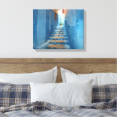Narrow Blue Stairway in Marokko Canvas Afdruk (Insitu (Slaapkamer))