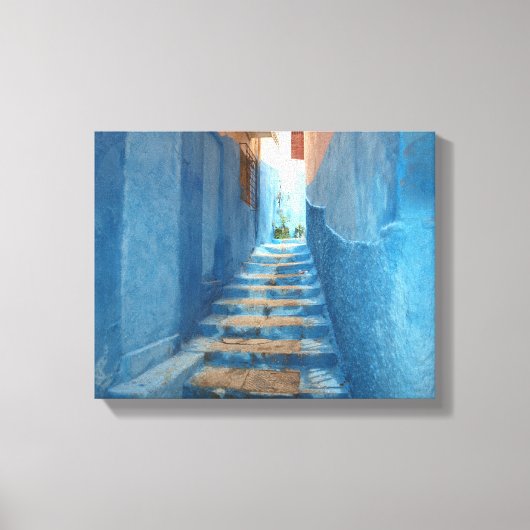 Narrow Blue Stairway in Marokko Canvas Afdruk (Voorkant)