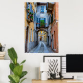 Narrow city street, Italy Poster (Thuiskantoor)