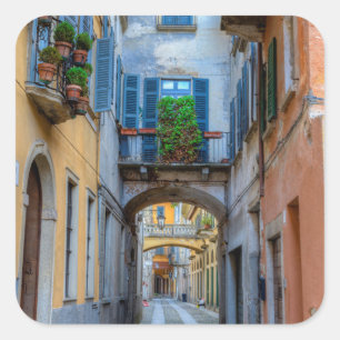 Narrow city street, Italy Vierkante Sticker