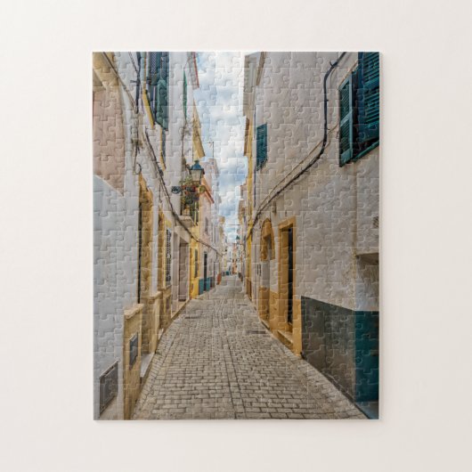Narrow street in Ciutadella - Menorca, Spanje Legpuzzel (Verticaal)