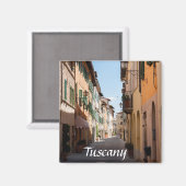 Narrow street met oude gevels in het toscaanse dor magneet (Voorkant / Achterkant)