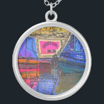 NARROWBOATS ZILVER VERGULDEN KETTING<br><div class="desc">Kanaalboten, in het Verenigd Koninkrijk bekend als narrowboten, werden oorspronkelijk gebruikt om goederen door het land te vervoeren. Ze worden nu voornamelijk gebruikt voor vrijetijdsbesteding en trekken mensen uit de hele wereld aan om van ons platteland te genieten. Deze boten zien er erg uit met hun bruine huiden, traditioneel blauw,...</div>