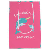 Narwhal Baby shower Pink Girl Cute Medium Cadeauzakje (Achterkant)