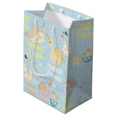 Narwhal en Dragon Friends Baby Blue Aangepast kind Medium Cadeauzakje (Achterkant Gekanteld)