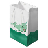 Narwhal Green | Cute Mint Chibi Cartoon Zee Party Medium Cadeauzakje (Voorkant Gekanteld)