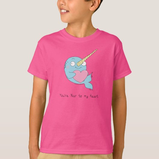 Narwhal Hugging a Heart Boy's Kind T-shirt (Voorkant)