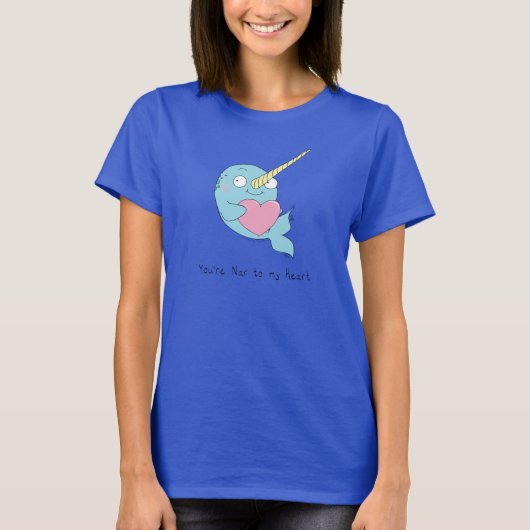Narwhal Hugging a Heart Women's T-shirt (Voorkant)