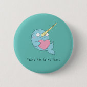 Narwhal Hugging Heart Valentijn Day Button Pin (Voorkant)