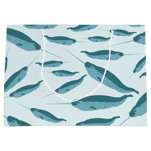 Narwhal in Blue Ocean Pattern Groot Cadeauzakje (Voorkant)