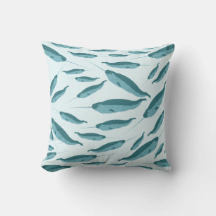 Narwhal in Blue Ocean Pattern Kussen