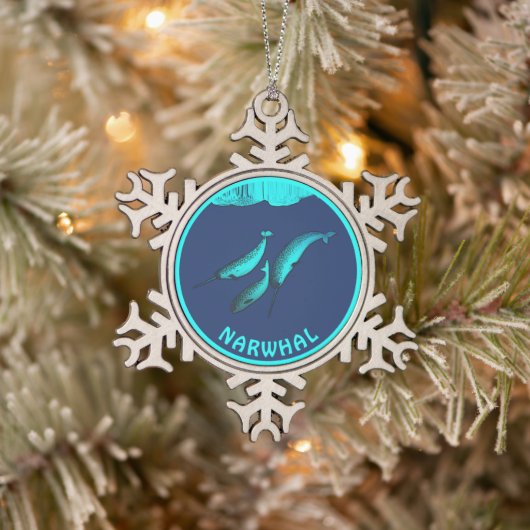 Narwhal onder het ijs tin sneeuwvlok ornament (Boom)
