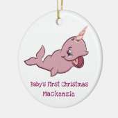 Narwhal Pink | Girly Kawaii Chibi Cartoon Keepslag Keramisch Ornament (Links)