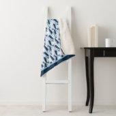 Narwhal Waves Allover Print Blue Sherpa Deken (In situ)