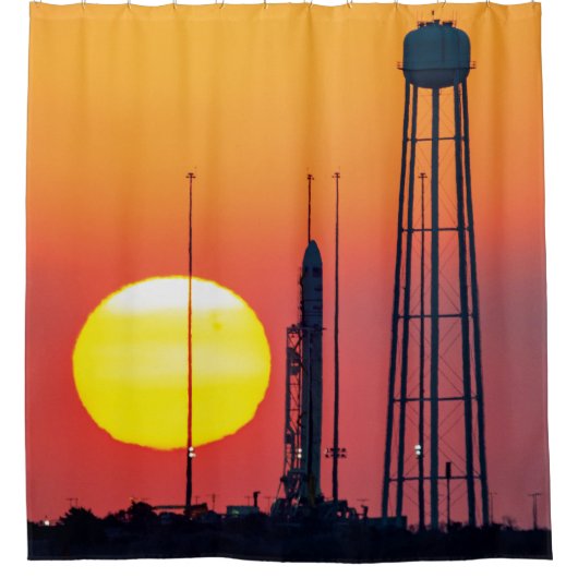 NASA Antares-raket zonsopkomstlancering Douchegordijn (Voorkant)