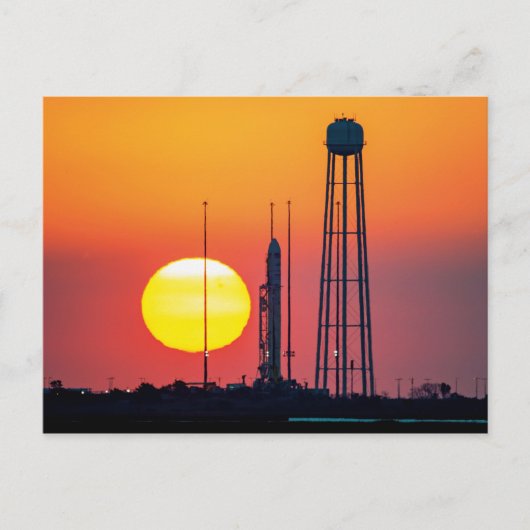 NASA Antares-raketlancering bij zonsopgang Briefkaart (Voorkant)