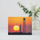 NASA Antares Rocket Sunrise Launch Briefkaart (Staand voorkant)