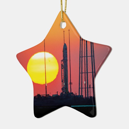NASA Antares Rocket Sunrise Launch Keramisch Ornament (Links)