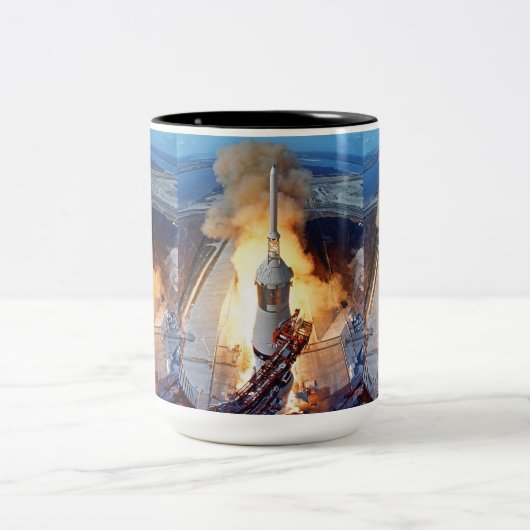 NASA Apollo 11 Moon Landing Rocket Launch Tweekleurige Koffiemok (Center)
