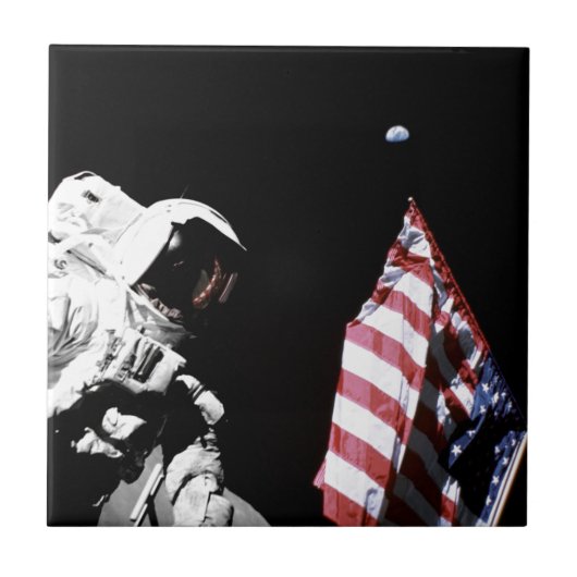 NASA Apollo 17 Astronaut Flag Earth Moon Foto Tegeltje (Voorkant)