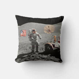 NASA Apollo 17 lunar landing mission, 1972 Kussen